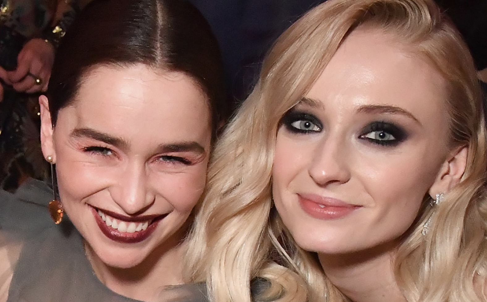Sophie Turner and Emilia Clarke Get Into Twitter Fight Over the Last ...